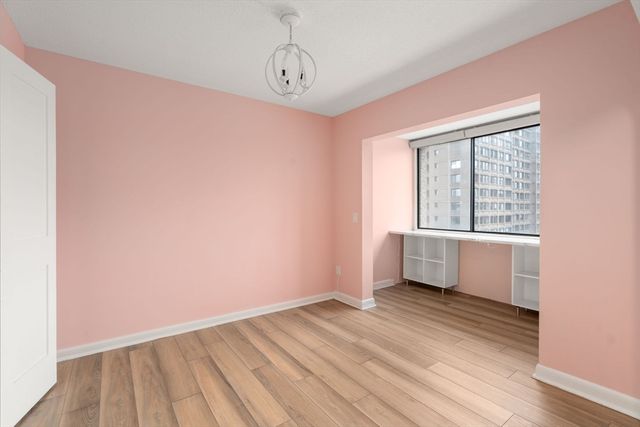 250 Hammond Pond Parkway 609N, Newton, MA 02467