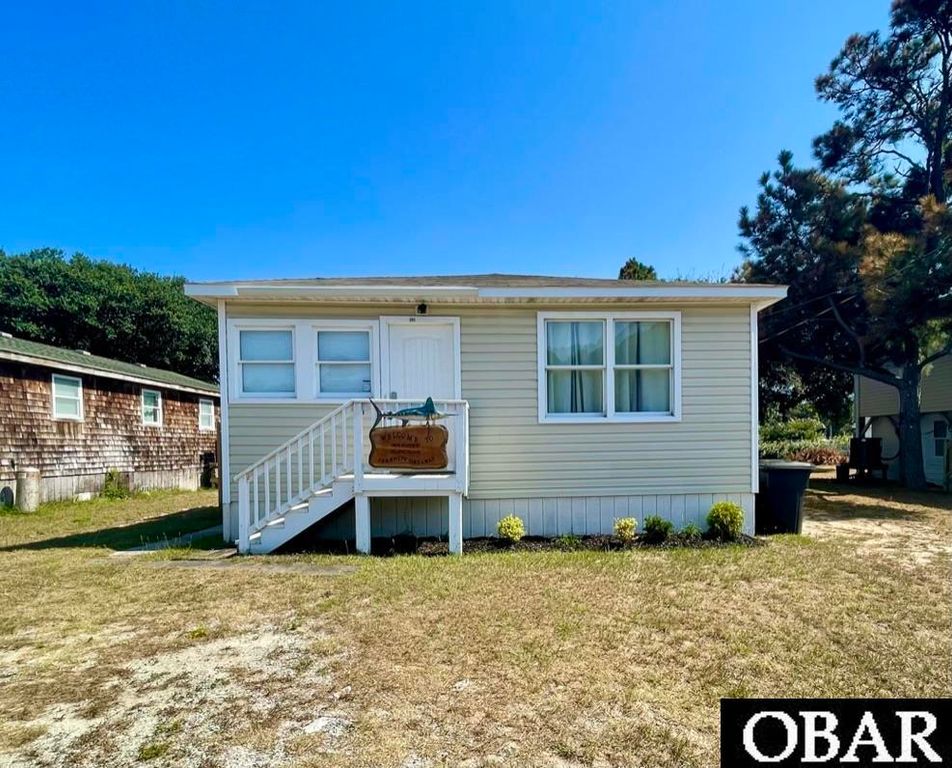 Image 1 of property listing at 205 W Atlantic Street Lot 3, Kill Devil Hills, NC 27948