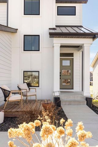 4056 Kokanee Avenue N, Lake Elmo, MN 55042