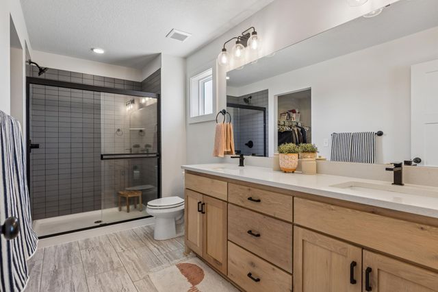 4056 Kokanee Avenue N, Lake Elmo, MN 55042