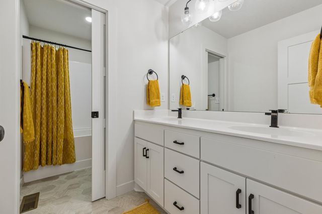 4056 Kokanee Avenue N, Lake Elmo, MN 55042