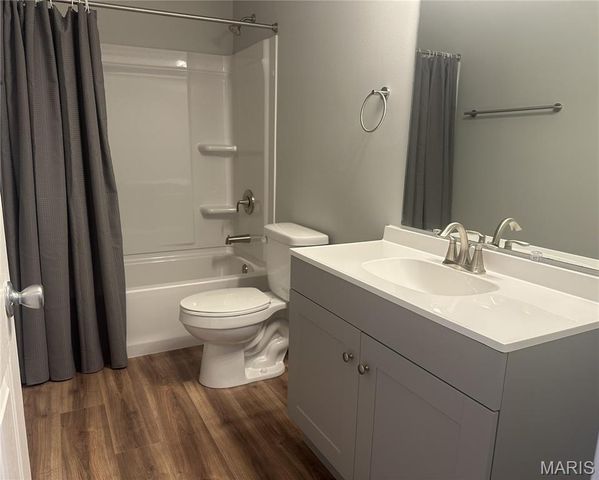 1761 Florine Boulevard A, St Charles, MO 63303