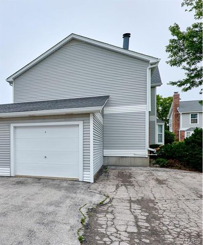 1761 Florine Boulevard A, St Charles, MO 63303