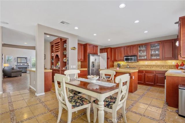 21809 Taylor Ct., Saugus, CA 91390
