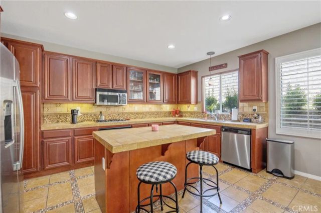 21809 Taylor Ct., Saugus, CA 91390