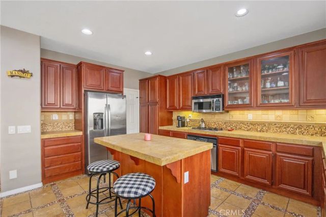 21809 Taylor Ct., Saugus, CA 91390