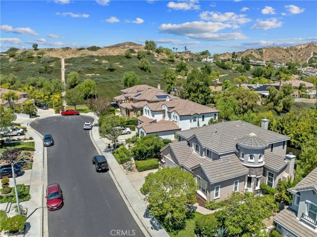 21809 Taylor Ct., Saugus, CA 91390