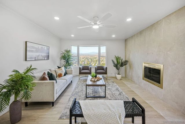 9465 Emerald Grove Ave, Lakeside, CA 92040