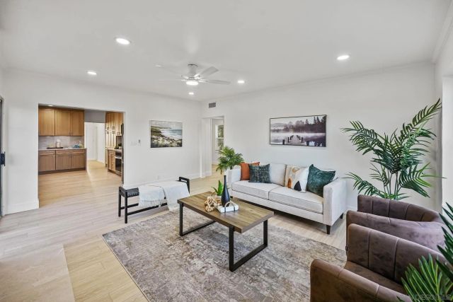 9465 Emerald Grove Ave, Lakeside, CA 92040