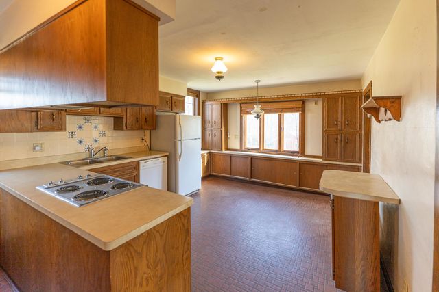 7093 Forest Preserve Road, Rockton, IL 61072