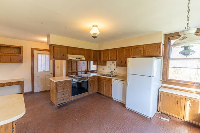 7093 Forest Preserve Road, Rockton, IL 61072