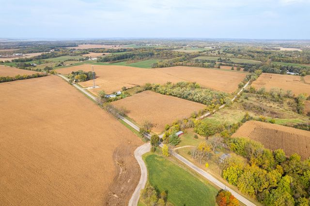 7093 Forest Preserve Road, Rockton, IL 61072