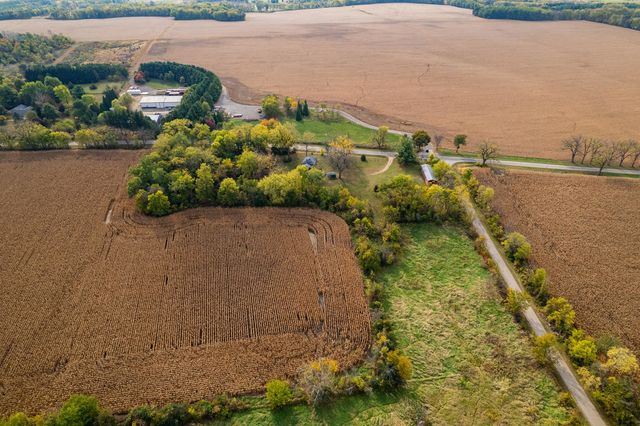 7093 Forest Preserve Road, Rockton, IL 61072