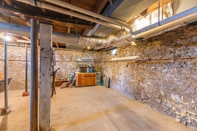 7093 Forest Preserve Road, Rockton, IL 61072