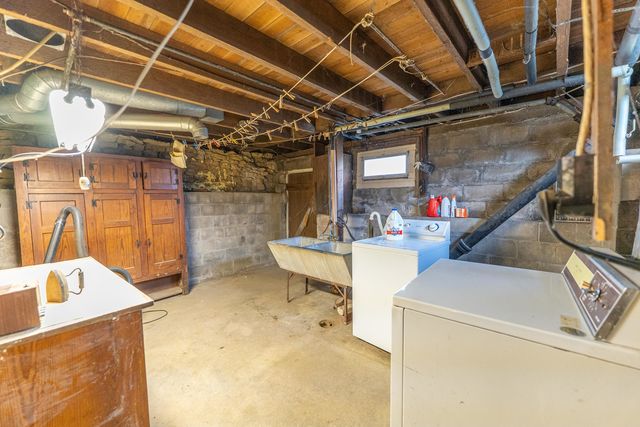 7093 Forest Preserve Road, Rockton, IL 61072