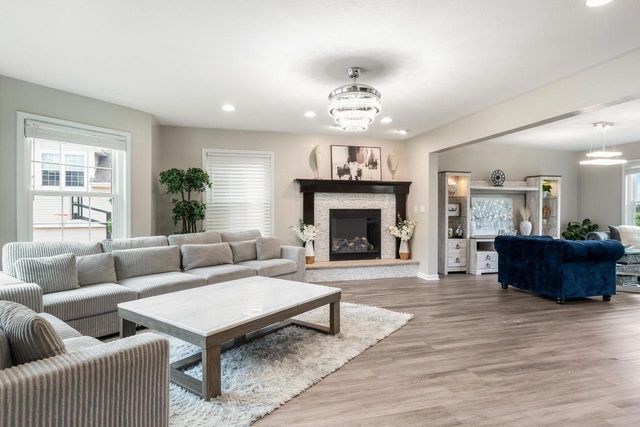 W127S9657 Scott Krause DRIVE, Muskego, WI 53150