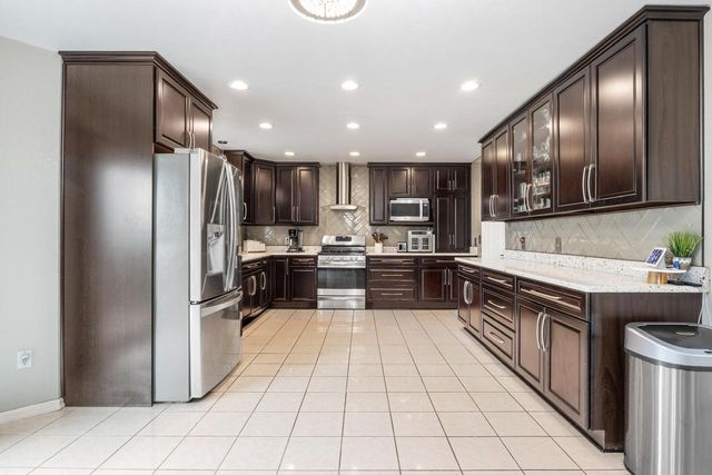 W127S9657 Scott Krause DRIVE, Muskego, WI 53150