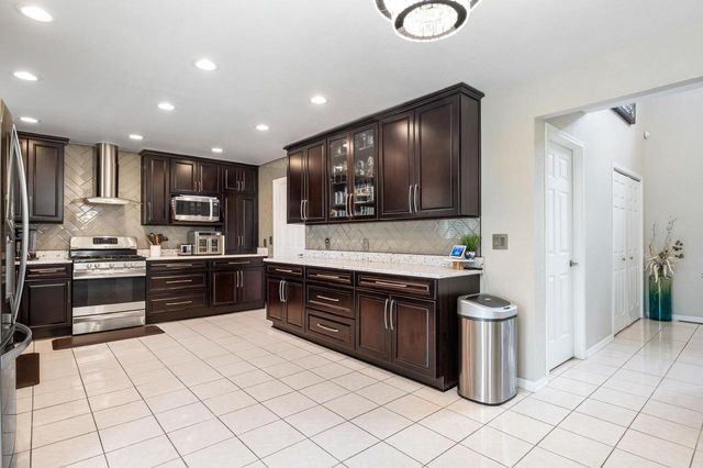 W127S9657 Scott Krause DRIVE, Muskego, WI 53150