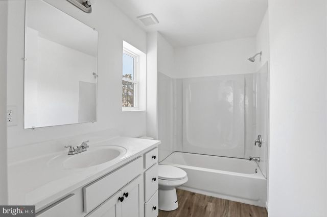 607 SOUTH LAKEVIEW, Cross Junction, VA 22625