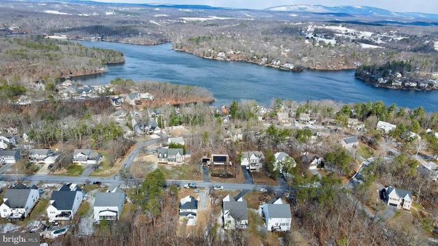 607 SOUTH LAKEVIEW, Cross Junction, VA 22625