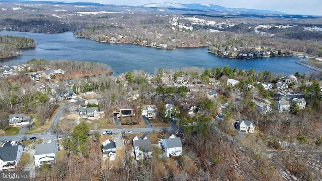 607 SOUTH LAKEVIEW, Cross Junction, VA 22625