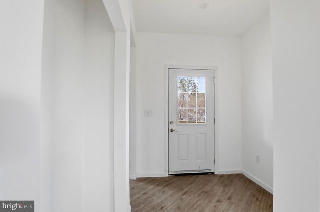 607 SOUTH LAKEVIEW, Cross Junction, VA 22625