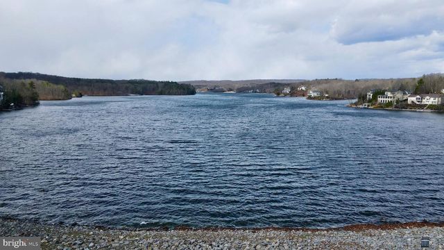 607 SOUTH LAKEVIEW, Cross Junction, VA 22625