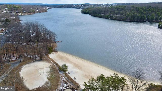 607 SOUTH LAKEVIEW, Cross Junction, VA 22625