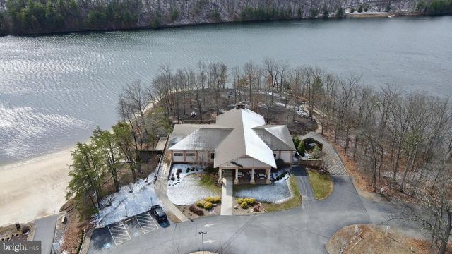 607 SOUTH LAKEVIEW, Cross Junction, VA 22625