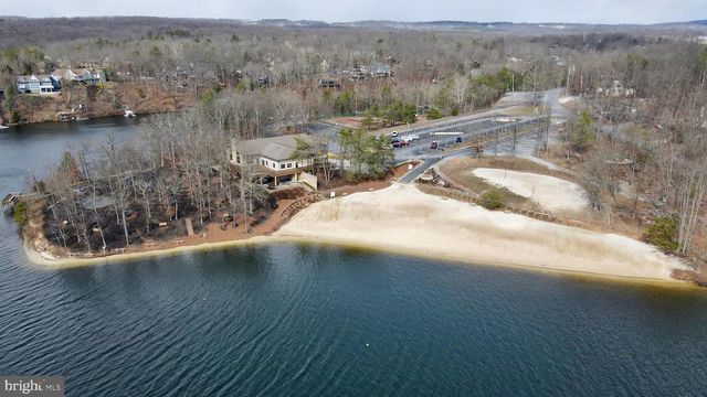 607 SOUTH LAKEVIEW, Cross Junction, VA 22625