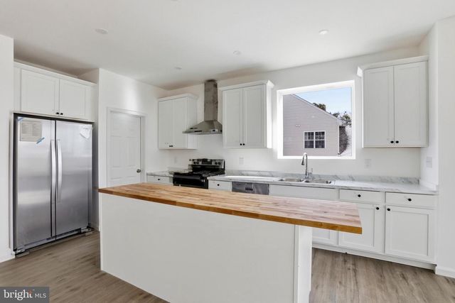 607 SOUTH LAKEVIEW, Cross Junction, VA 22625