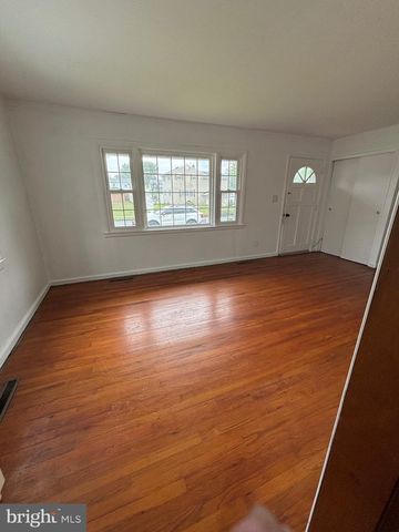24 CHARLES PL, Pennsville, NJ 08070