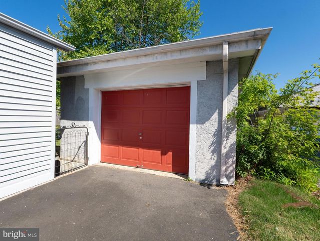 24 CHARLES PL, Pennsville, NJ 08070