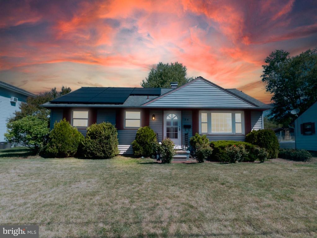Image 1 of property listing at 24 CHARLES PL, Pennsville, NJ 08070