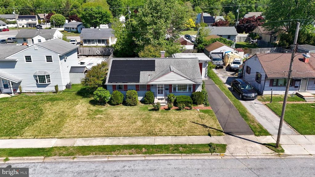 Image 3 of property listing at 24 CHARLES PL, Pennsville, NJ 08070
