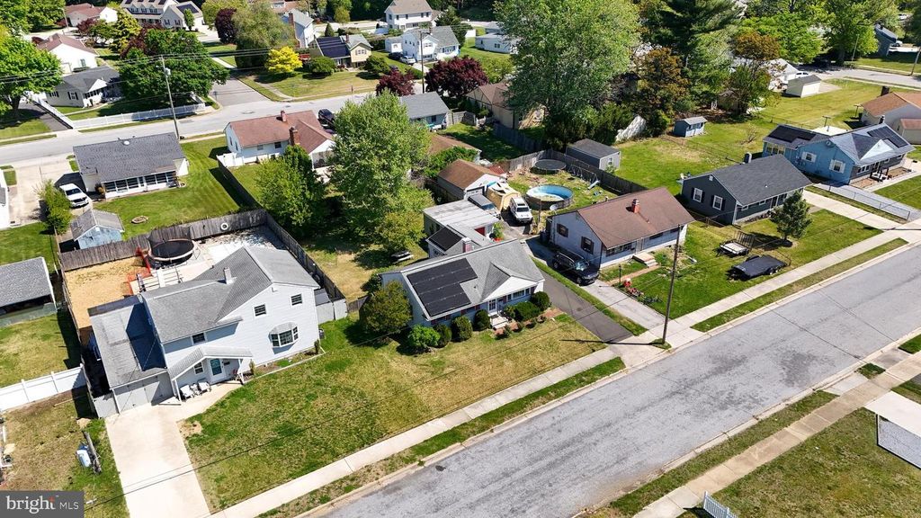 Image 4 of property listing at 24 CHARLES PL, Pennsville, NJ 08070