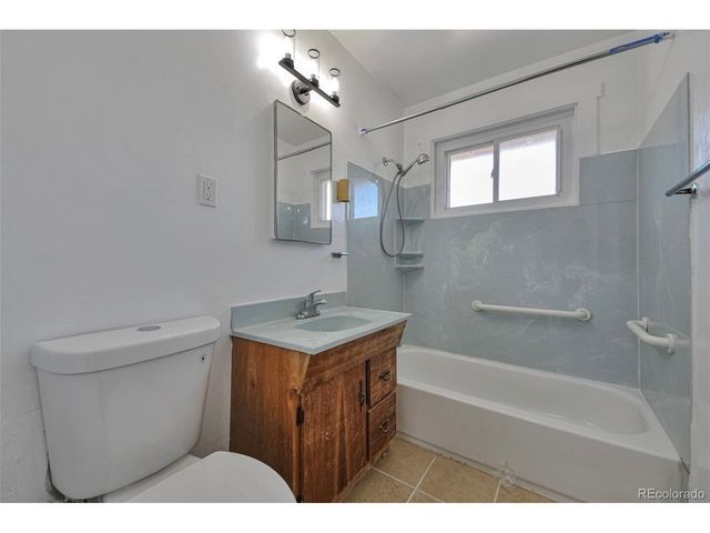 5718 Iris St, Arvada, CO 80002