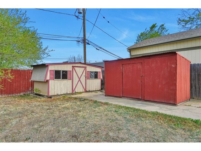 5718 Iris St, Arvada, CO 80002