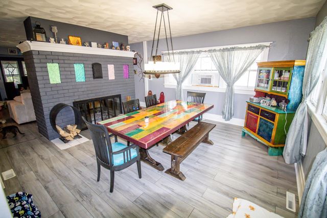 1127 Independence Avenue, Waterloo, IA 50703