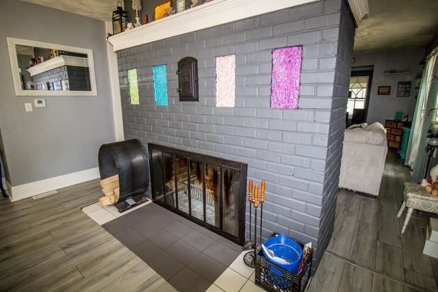 1127 Independence Avenue, Waterloo, IA 50703