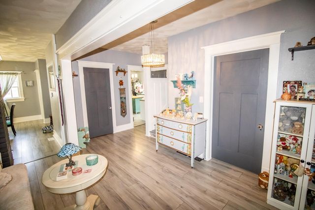 1127 Independence Avenue, Waterloo, IA 50703