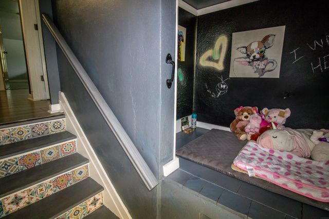 1127 Independence Avenue, Waterloo, IA 50703