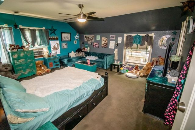 1127 Independence Avenue, Waterloo, IA 50703