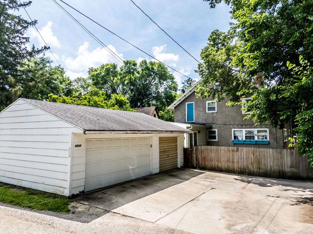 1127 Independence Avenue, Waterloo, IA 50703