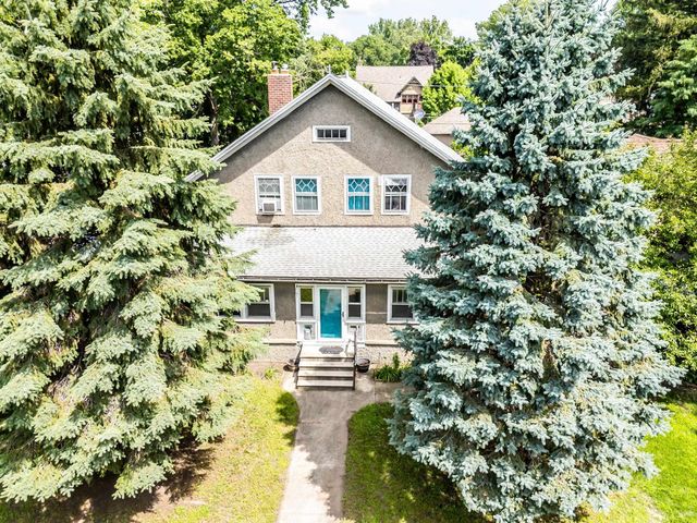 1127 Independence Avenue, Waterloo, IA 50703