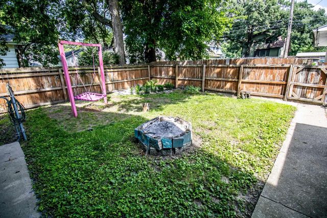 1127 Independence Avenue, Waterloo, IA 50703