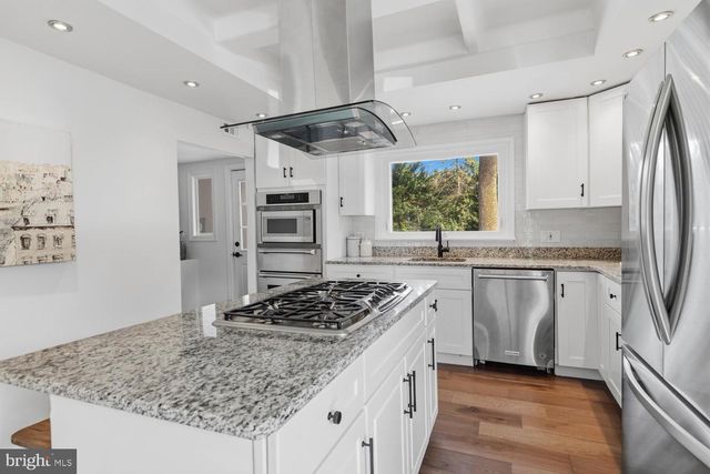 8107 GLADSTONE RD, Glenside, PA 19038