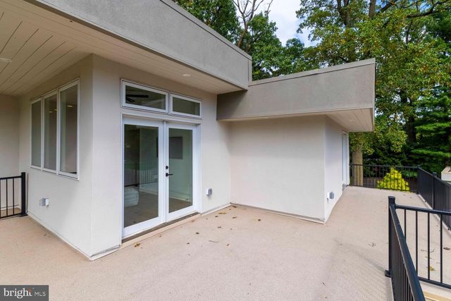 8107 GLADSTONE RD, Glenside, PA 19038
