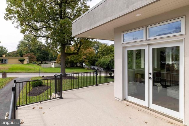 8107 GLADSTONE RD, Glenside, PA 19038