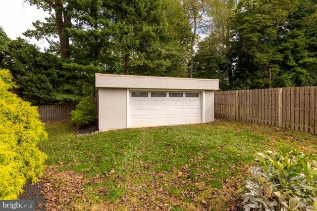 8107 GLADSTONE RD, Glenside, PA 19038